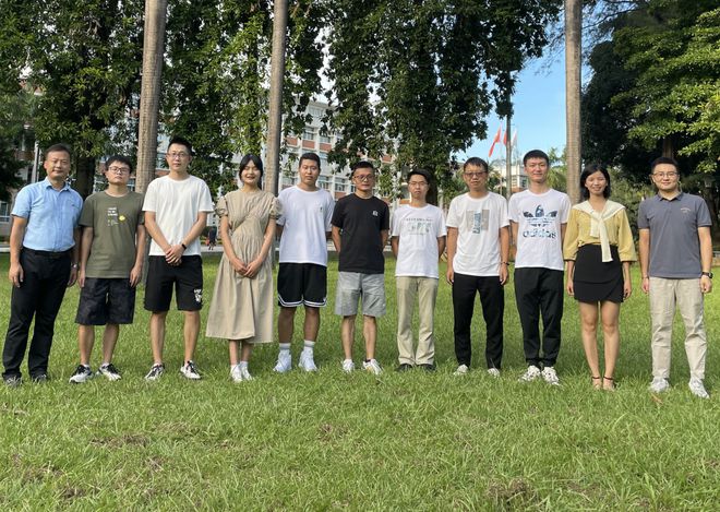 科学家用天然纳米素研制催化剂实现氢过氧化物的电化学合成产率高于同类材料数十倍(图1)