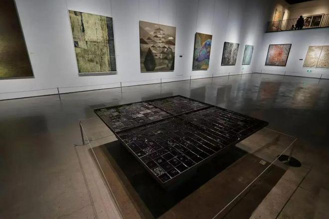 2024第五届全国（宁波）综合材料绘画双年展在宁波美术馆举办(图4)